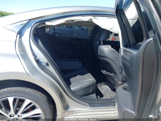 44892420 :رقم المزاد ، 58ADZ1B18LU057471 vin ، 2020 Lexus Es 350 مزاد بيع