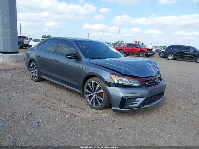 2018 VOLKSWAGEN PASSAT 1VWJM7A37JC048425