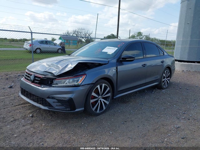 2018 VOLKSWAGEN PASSAT 1VWJM7A37JC048425 Photo 1