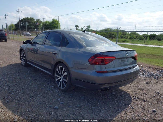 2018 VOLKSWAGEN PASSAT 1VWJM7A37JC048425 Photo 2