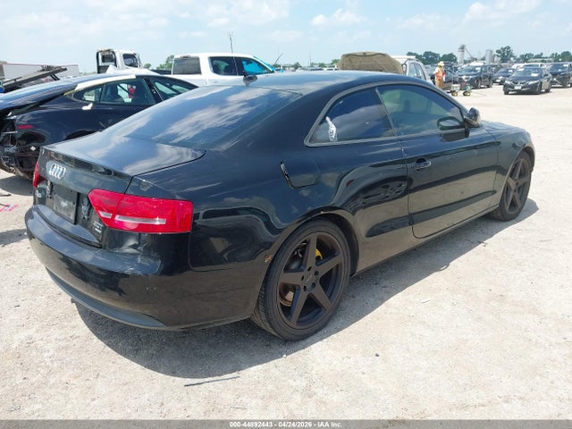 Продаж на аукціоні авто 2011 Audi A5 2.0t Premium, vin: WAULFAFR1BA056109, номер лоту: 44892443