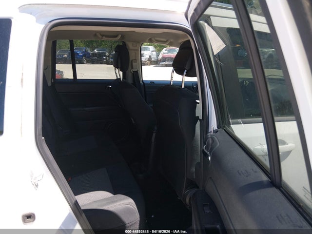2014 JEEP COMPASS 1C4NJCBA6ED524151 Photo 7