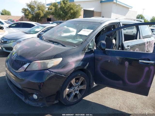 5TDXK3DC5ES413485 Toyota Sienna Se 8 Passenger