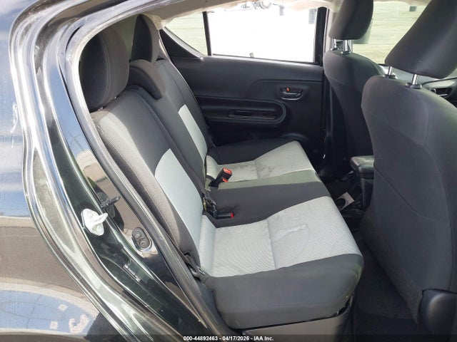 JTDKDTB30F1095006 Toyota Prius C Three