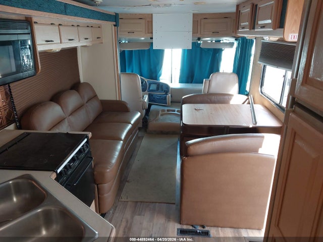 Продаж на аукціоні авто 1999 Workhorse Custom Chassis Motorhome Chassis P3500, vin: 5B4LP37J0X3310057, номер лоту: 44892464