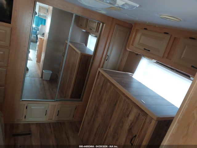 Продаж на аукціоні авто 1999 Workhorse Custom Chassis Motorhome Chassis P3500, vin: 5B4LP37J0X3310057, номер лоту: 44892464