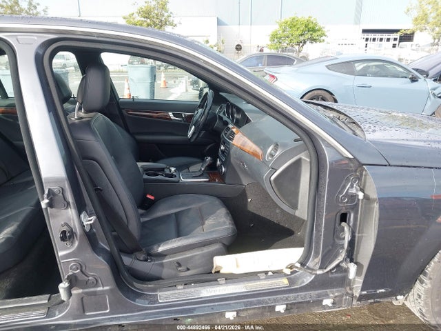 WDDGF4HB8ER304308 Mercedes-Benz C 250 Sport