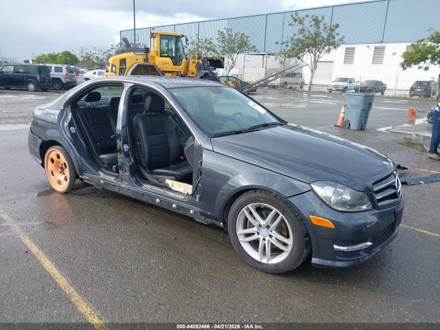 WDDGF4HB8ER304308 Mercedes-Benz C 250 Sport