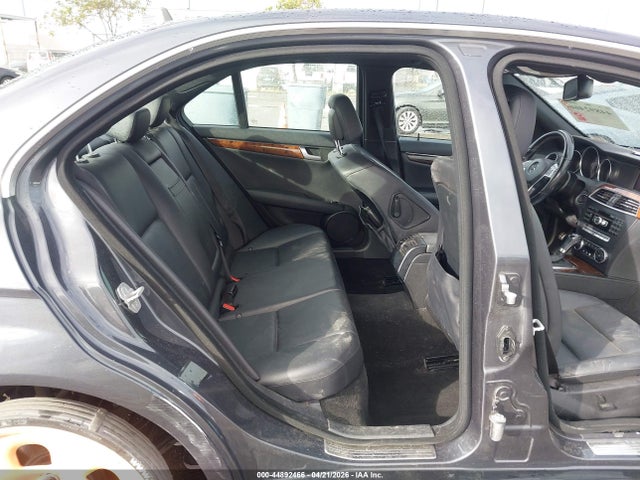 WDDGF4HB8ER304308 Mercedes-Benz C 250 Sport