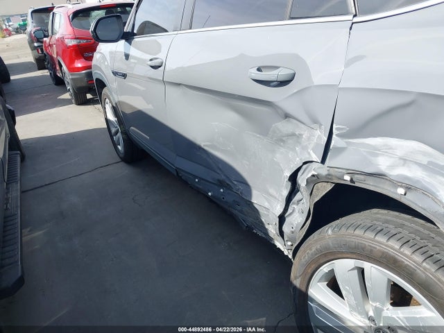 44892486 :رقم المزاد ، 1V2JC2CA4MC215783 vin ، 2021 Volkswagen Atlas Cross Sport 2.0t Se W/technology مزاد بيع
