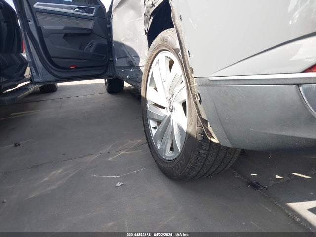 44892486 :رقم المزاد ، 1V2JC2CA4MC215783 vin ، 2021 Volkswagen Atlas Cross Sport 2.0t Se W/technology مزاد بيع