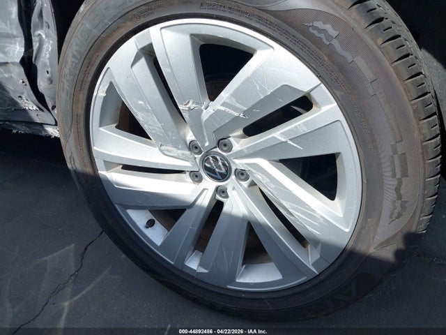44892486 :رقم المزاد ، 1V2JC2CA4MC215783 vin ، 2021 Volkswagen Atlas Cross Sport 2.0t Se W/technology مزاد بيع