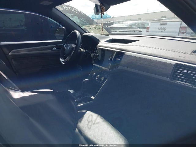 44892486 :رقم المزاد ، 1V2JC2CA4MC215783 vin ، 2021 Volkswagen Atlas Cross Sport 2.0t Se W/technology مزاد بيع