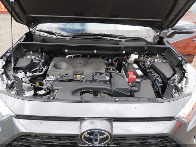 2T3P1RFV1RC479302 Toyota Rav4 Xle