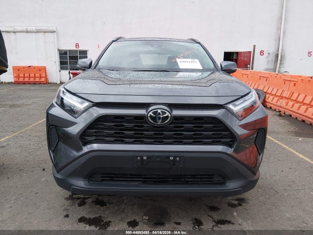 2T3P1RFV1RC479302 Toyota Rav4 Xle