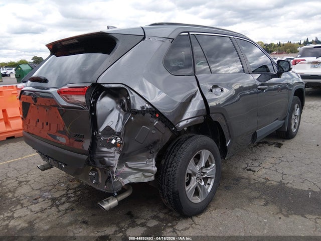 2T3P1RFV1RC479302 Toyota Rav4 Xle
