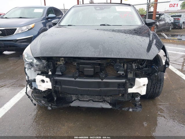 44892508 :رقم المزاد ، JM1BN1L34J1158021 vin ، 2018 Mazda Mazda3 Touring مزاد بيع