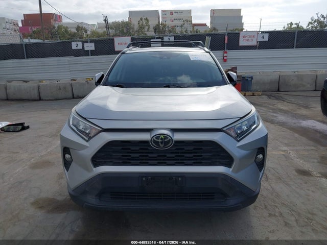 JTMW1RFV6KJ014318 Toyota Rav4 Xle