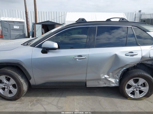 JTMW1RFV6KJ014318 Toyota Rav4 Xle