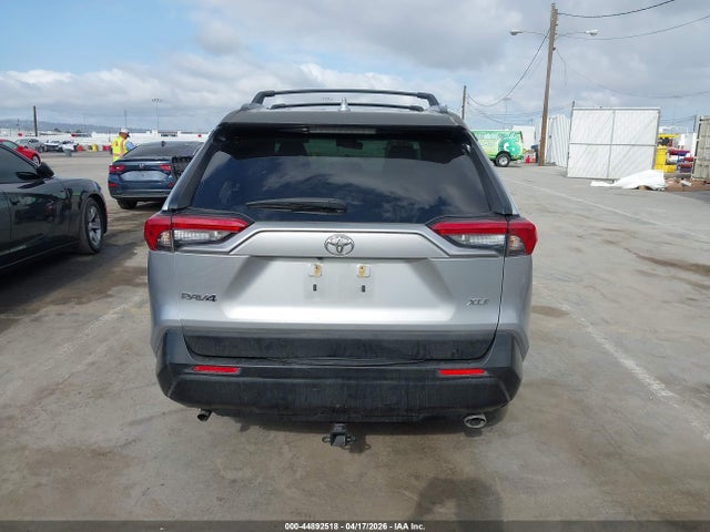 JTMW1RFV6KJ014318 Toyota Rav4 Xle