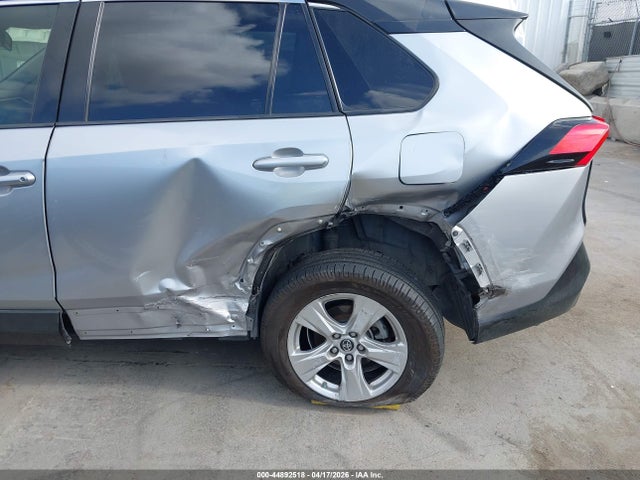 JTMW1RFV6KJ014318 Toyota Rav4 Xle