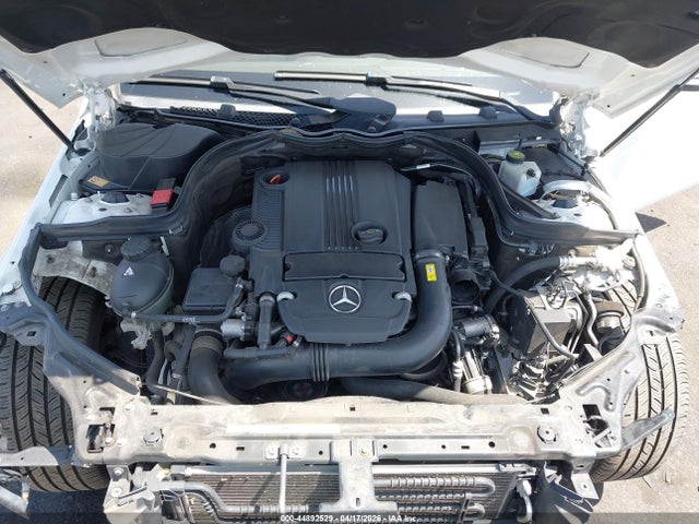 2014 Mercedes-benz C 250 მანქანა იყიდება აუქციონზე, vin: WDDGJ4HB4EG297321, აუქციონის ნომერი: 44892529