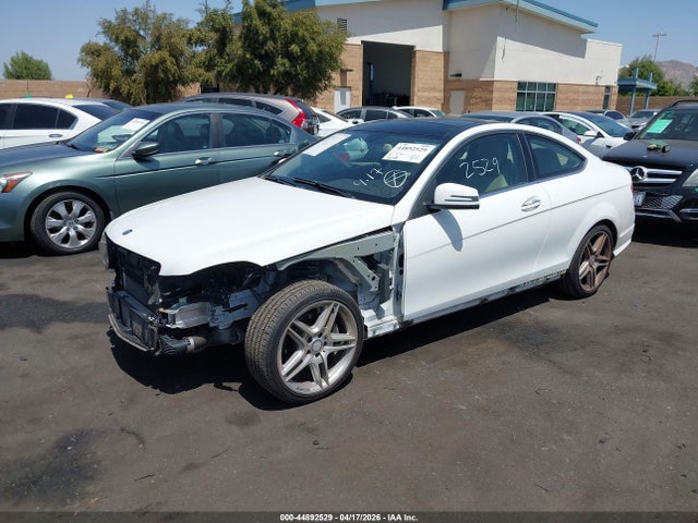 2014 Mercedes-benz C 250 მანქანა იყიდება აუქციონზე, vin: WDDGJ4HB4EG297321, აუქციონის ნომერი: 44892529