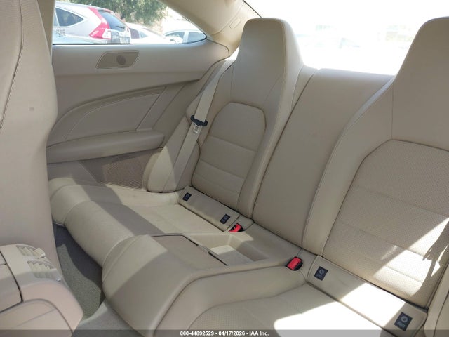 2014 Mercedes-benz C 250 მანქანა იყიდება აუქციონზე, vin: WDDGJ4HB4EG297321, აუქციონის ნომერი: 44892529