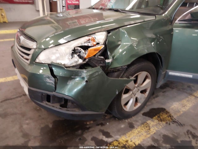44892548 :رقم المزاد ، 4S4BRBKCXA3330631 vin ، 2010 Subaru Outback 2.5i Limited مزاد بيع