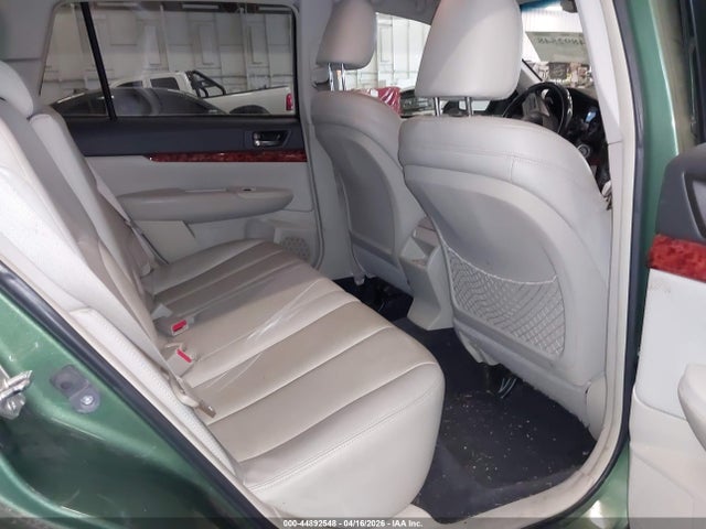 44892548 :رقم المزاد ، 4S4BRBKCXA3330631 vin ، 2010 Subaru Outback 2.5i Limited مزاد بيع