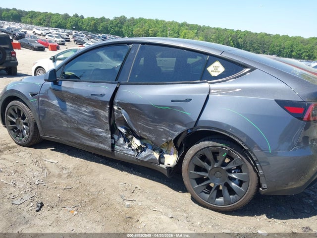 2023 Tesla Model Y Awd/long Range Dual Motor All-wheel Drive მანქანა იყიდება აუქციონზე, vin: 7SAYGDEE5PF697948, აუქციონის ნომერი: 44892549