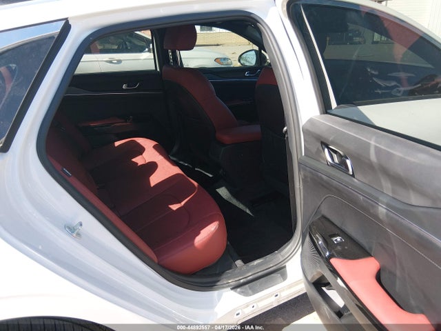 KNAG64J7XS5329940 KIA K5 Gt-line