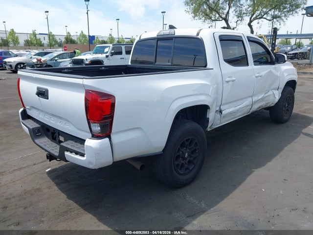 5TFAX5GN7JX109854 Toyota Tacoma Sr