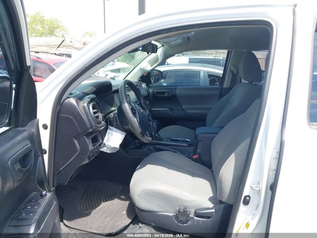5TFAX5GN7JX109854 Toyota Tacoma Sr