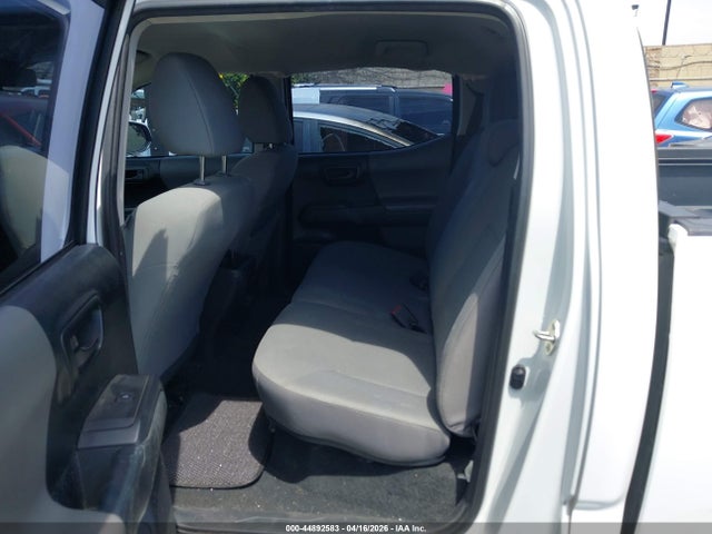 5TFAX5GN7JX109854 Toyota Tacoma Sr