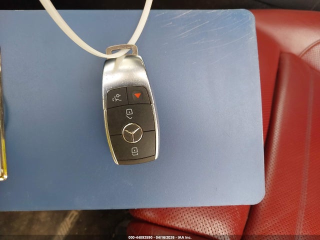 44892590 :رقم المزاد ، W1KWK8DB7NG110014 vin ، 2022 Mercedes-benz C 300 Cabriolet مزاد بيع