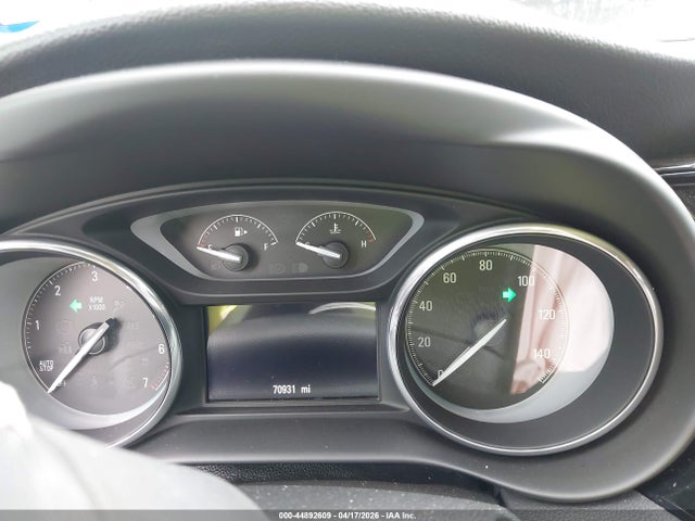 2017 Buick Envision Essence მანქანა იყიდება აუქციონზე, vin: LRBFXBSA9HD198913, აუქციონის ნომერი: 44892609