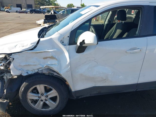 44892624 :رقم المزاد ، 3GNCJKSBXLL292694 vin ، 2020 Chevrolet Trax Fwd Ls مزاد بيع