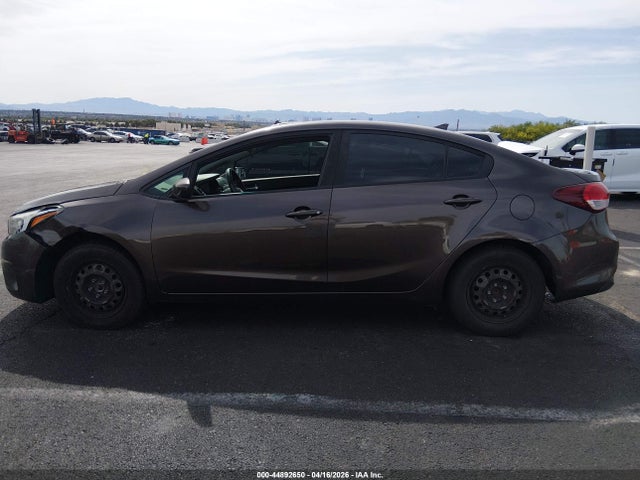 Продажа на аукционе авто 2017 Kia Forte Lx, vin: 3KPFK4A72HE114608, номер лота: 44892650