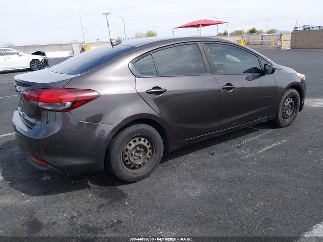 Продажа на аукционе авто 2017 Kia Forte Lx, vin: 3KPFK4A72HE114608, номер лота: 44892650