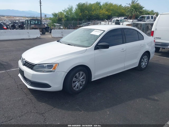 Продаж на аукціоні авто 2013 Volkswagen Jetta 2.0l S, vin: 3VW2K7AJ0DM380752, номер лоту: 44892659
