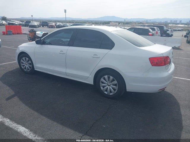 Продаж на аукціоні авто 2013 Volkswagen Jetta 2.0l S, vin: 3VW2K7AJ0DM380752, номер лоту: 44892659