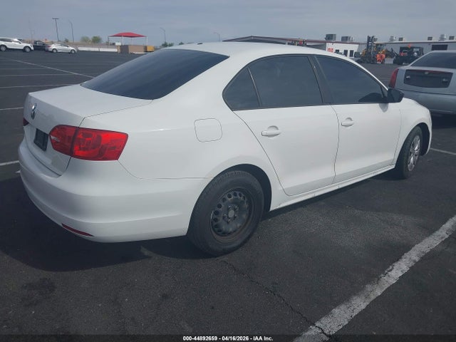 Продаж на аукціоні авто 2013 Volkswagen Jetta 2.0l S, vin: 3VW2K7AJ0DM380752, номер лоту: 44892659