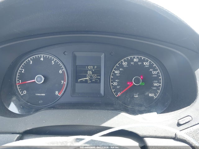 Продаж на аукціоні авто 2013 Volkswagen Jetta 2.0l S, vin: 3VW2K7AJ0DM380752, номер лоту: 44892659