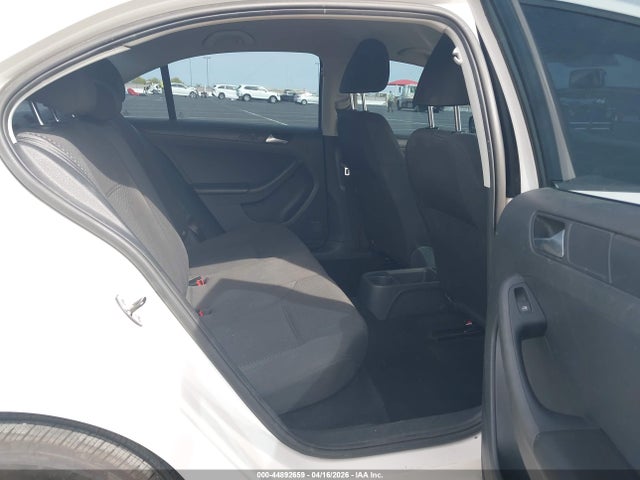 Продаж на аукціоні авто 2013 Volkswagen Jetta 2.0l S, vin: 3VW2K7AJ0DM380752, номер лоту: 44892659