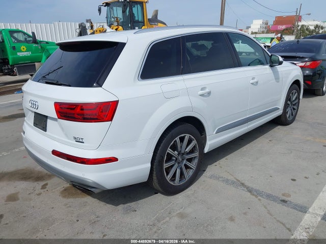 Продажа на аукционе авто 2017 Audi Q7 3.0t Premium, vin: WA1LABF72HD018749, номер лота: 44892679