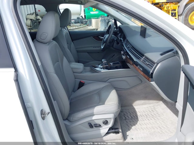 Продажа на аукционе авто 2017 Audi Q7 3.0t Premium, vin: WA1LABF72HD018749, номер лота: 44892679