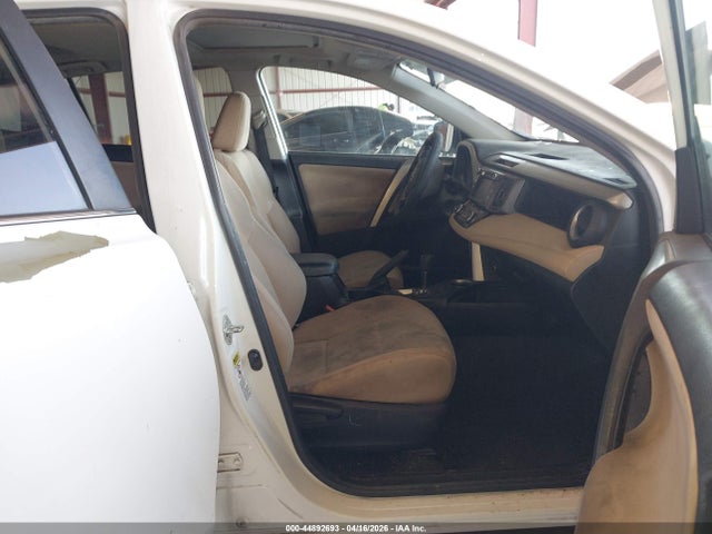 2015 TOYOTA RAV4 2T3RFREV3FW258869 Photo 4