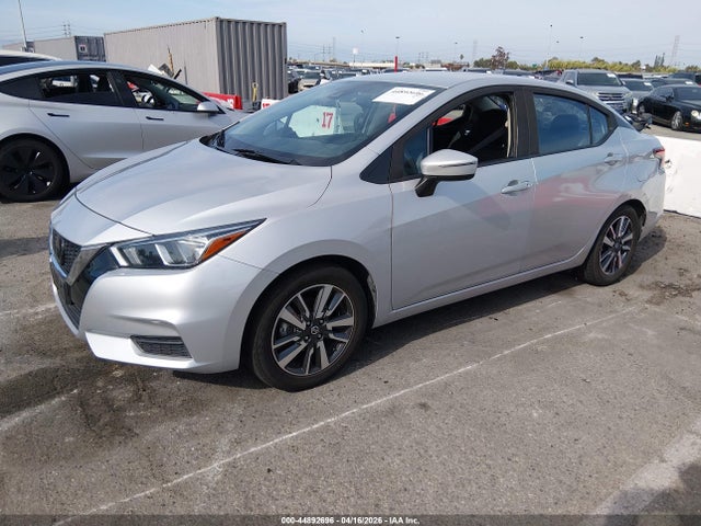 3N1CN8EV7ML879588 Nissan Versa Sv Xtronic Cvt
