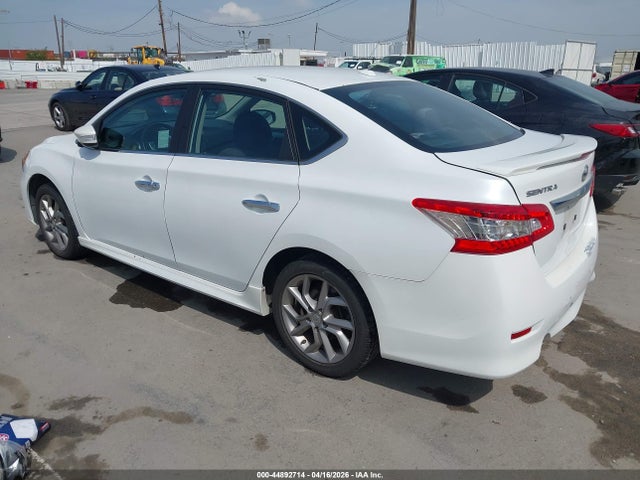 2015 NISSAN SENTRA 3N1AB7AP3FY231656 Photo 2